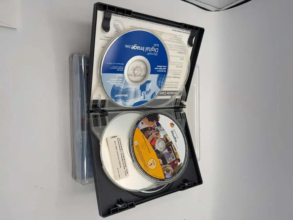 Microsoft Digital Image Suite Plus with Pinnacle Studio v.10 Software
